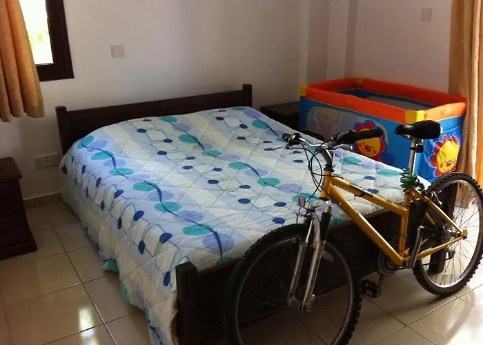 V.i.p Στρουμπί